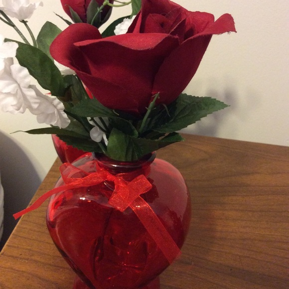 6 Small Heart Vases - Picture 8 of 8